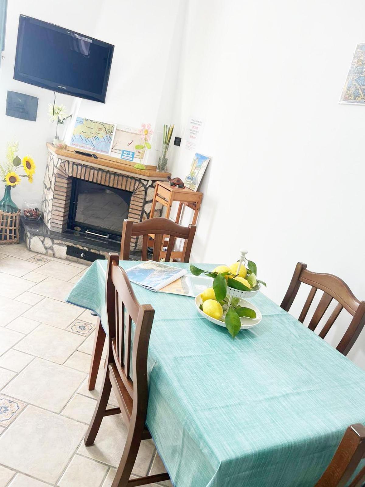 Amalfi Coast Casa Vacanze Marino Tramonti Eksteriør billede
